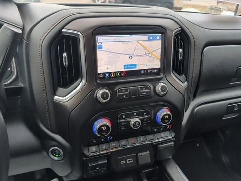 Used 2022 GMC Sierra 2500 AT4 w/ AT4 Preferred Package image 22