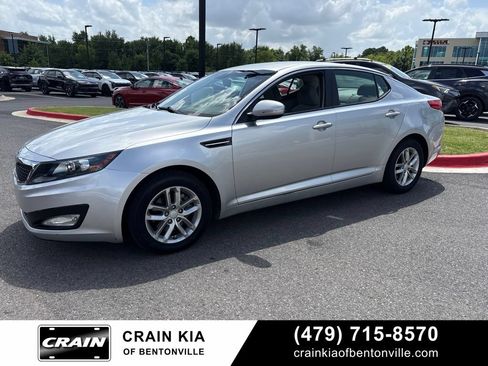 Used 2013 Kia Optima LX FWD image 3