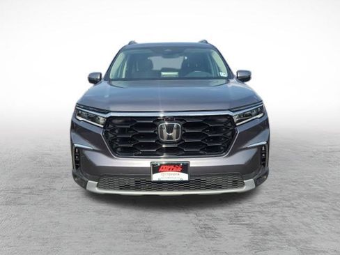 Used 2023 Honda Pilot Elite image 2