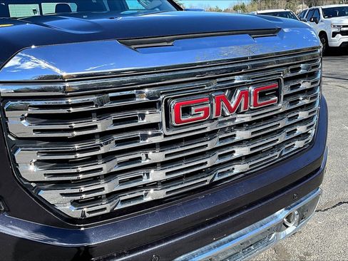 Used 2022 GMC Sierra 1500 Denali AWD/4WD image 24