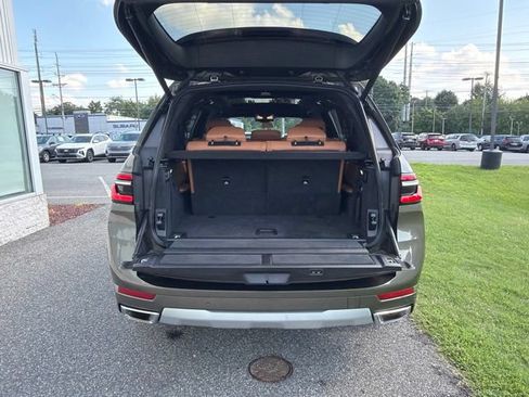 Used 2023 BMW X7 xDrive40i AWD/4WD image 8