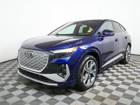 New 2026 Audi Q4 e-tron Premium image 32