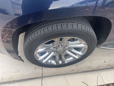 Used 2018 GMC Yukon SLT image 15