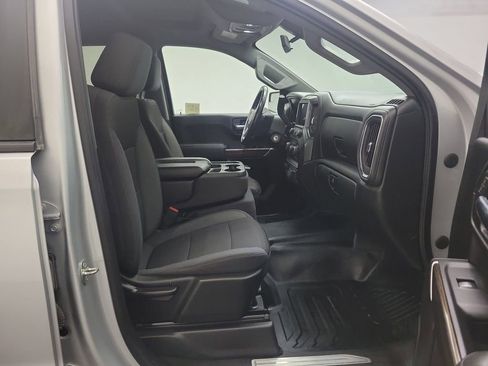 Used 2020 Chevrolet Silverado 1500 LT w/ Fleet Comfort Package image 23