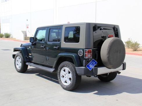 Used 2010 Jeep Wrangler Unlimited Sahara w/ Mopar Chrome Edition Group AWD/4WD image 7
