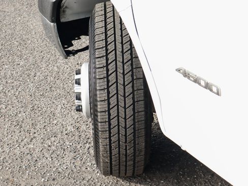 Used 2016 Chevrolet Express 4500 w/ Chrome Appearance Package image 28