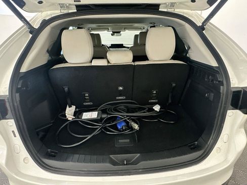 Used 2024 MAZDA CX-90 Plug-In Hybrid w/ Preferred AWD/4WD image 32