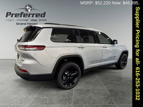 New 2025 Jeep Grand Cherokee L Limited w/ Black Appearance Package image 17