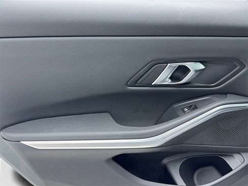 Used 2025 BMW 330i Sedan image 42