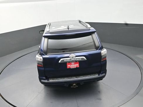 Used 2018 Toyota 4Runner Limited AWD/4WD image 28