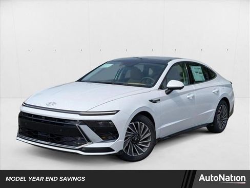 New 2025 Hyundai Sonata Limited image 1