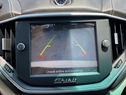Used 2016 Maserati Ghibli RWD image 14