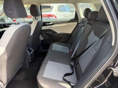 Used 2025 Volkswagen Taos S FWD image 22