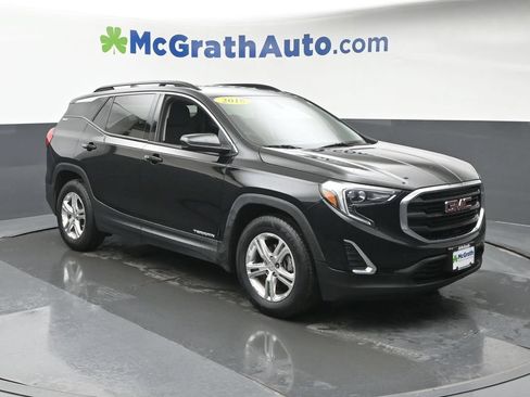 Used 2018 GMC Terrain SLE w/ Driver Convenience Package FWD image 2