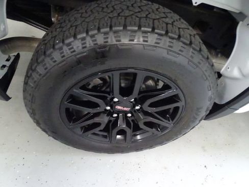 Certified 2025 GMC Sierra 1500 Elevation AWD/4WD image 30