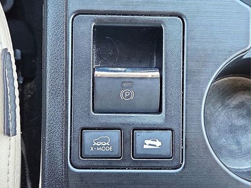 Used 2018 Subaru Outback 2.5i Limited image 19