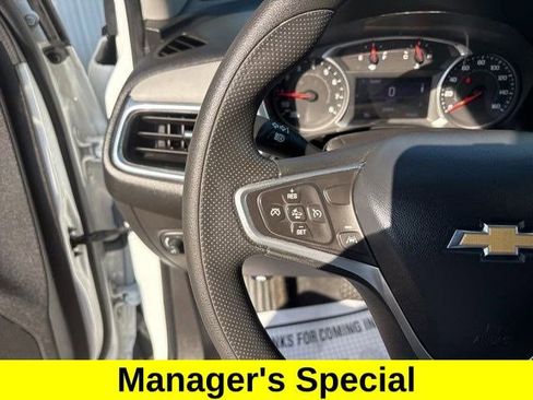 Used 2022 Chevrolet Equinox LS w/ LS Convenience Package image 17