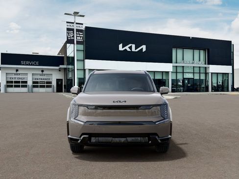 New 2026 Kia EV9 Land image 2