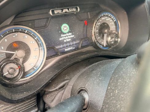 Used 2020 RAM 1500 Limited AWD/4WD image 9