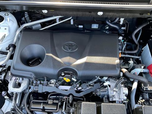 Used 2023 Toyota RAV4 LE FWD image 31