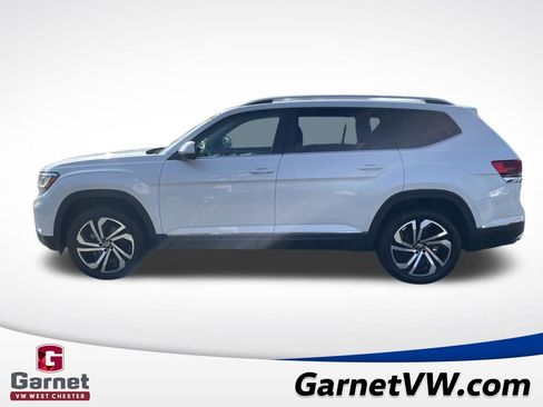 Used 2023 Volkswagen Atlas SEL image 2