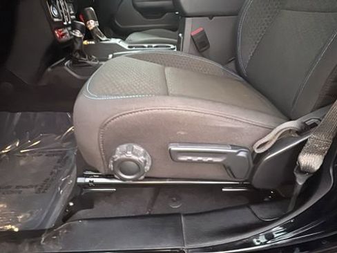 Used 2025 Jeep Wrangler Unlimited Rubicon 4xe w/ Safety Group image 29