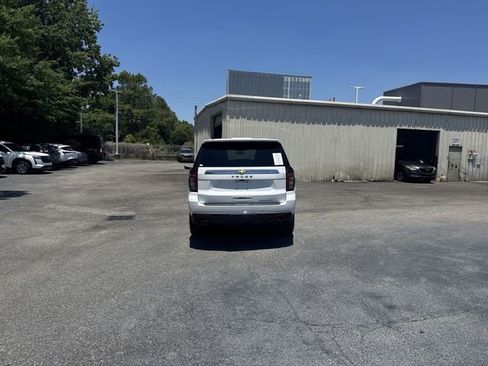 Used 2021 Chevrolet Tahoe Premier w/ Premium Package AWD/4WD image 6