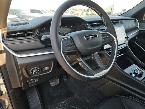 New 2026 Jeep Grand Cherokee Limited AWD/4WD image 22