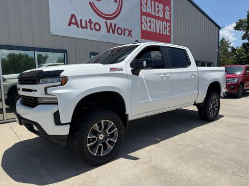 Used 2020 Chevrolet Silverado 1500 RST AWD/4WD image 37