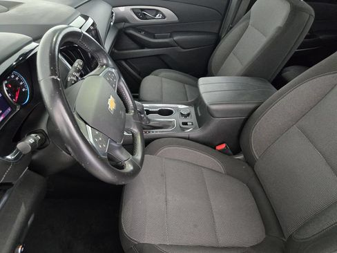Used 2022 Chevrolet Traverse LT FWD image 15