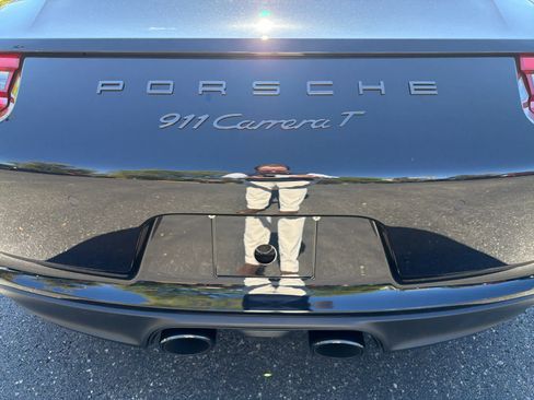 Used 2018 Porsche 911 Carrera T image 44