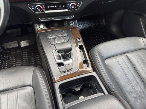 Used 2019 Audi Q5 2.0T Premium w/ Convenience Package image 33
