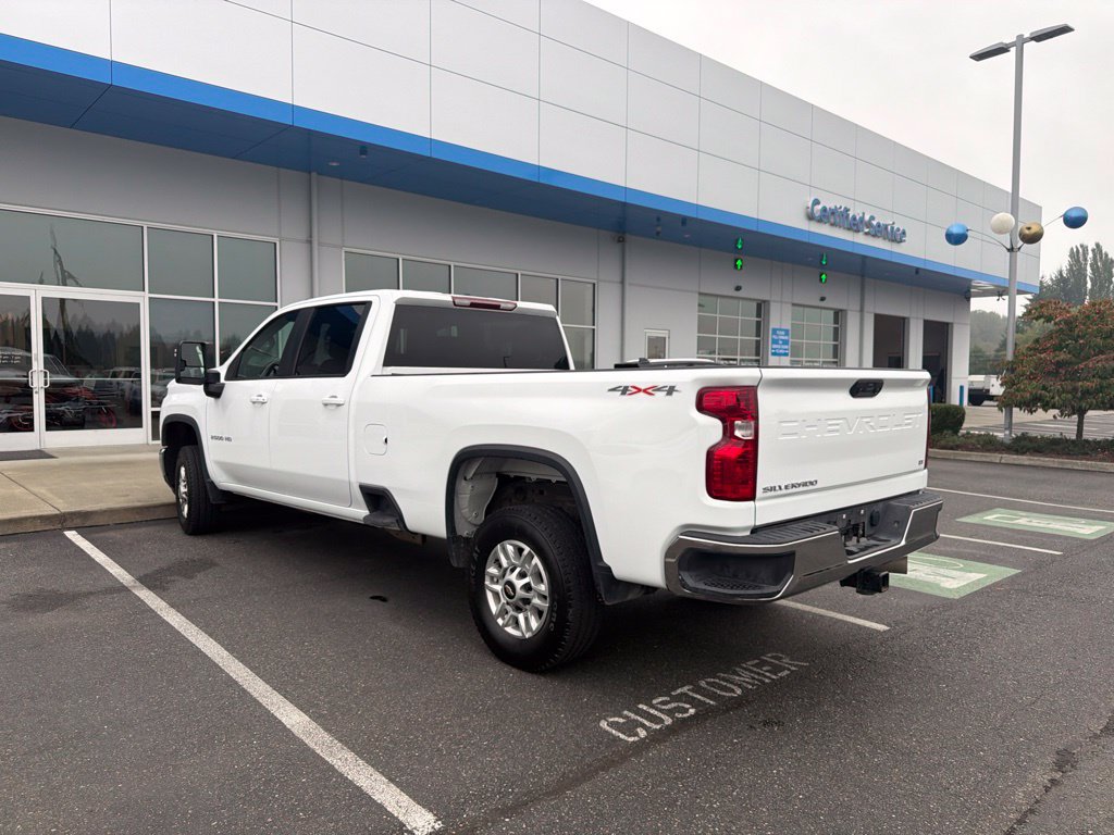 Used 2026 Chevrolet Silverado 2500 LT AWD/4WD image 3