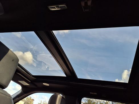 Used 2023 Ford F150 Lariat w/ Equipment Group 502A High image 23