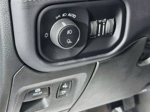 Used 2023 RAM 1500 Limited AWD/4WD image 10