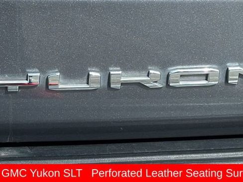 Used 2021 GMC Yukon SLT w/ SLT Premium Package image 28