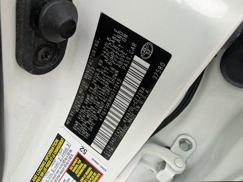 Used 2024 Toyota Camry SE FWD image 34