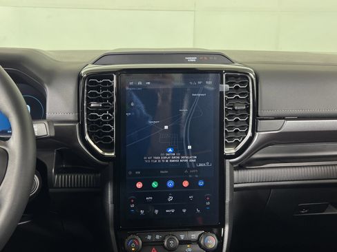 New 2025 Ford Ranger Lariat w/ FX4 Off-Road Package image 12