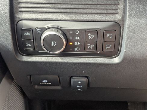 Used 2025 Ford F250 Platinum w/ FX4 Off-Road Package image 28