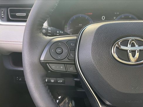 Used 2025 Toyota RAV4 Limited image 23