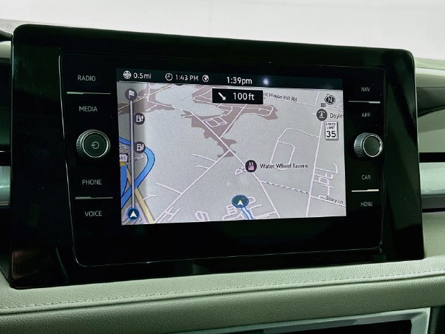 Certified 2025 Volkswagen Taos SEL AWD/4WD image 13