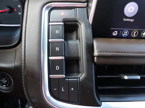 Used 2021 Chevrolet Tahoe LT image 37