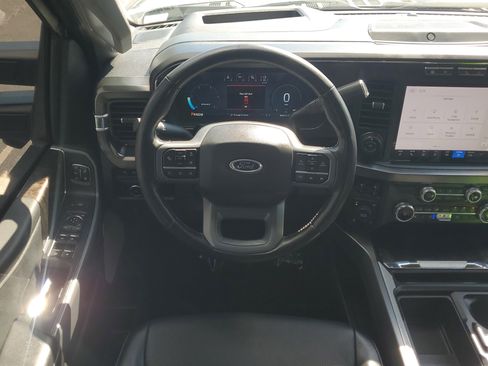 Certified 2024 Ford F250 Lariat w/ Lariat Ultimate Package image 18