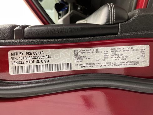 Certified 2023 Jeep Grand Cherokee Altitude image 30