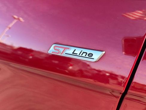 Certified 2024 Ford Edge ST-Line AWD/4WD image 5