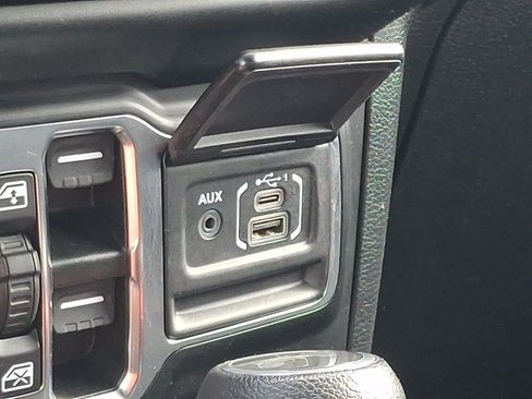 Certified 2022 Jeep Wrangler Unlimited Sport AWD/4WD image 25