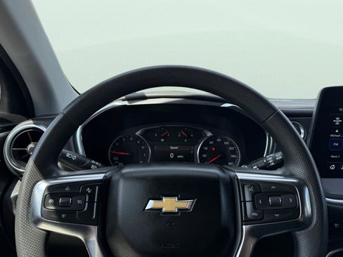 Used 2025 Chevrolet Blazer LT FWD image 21