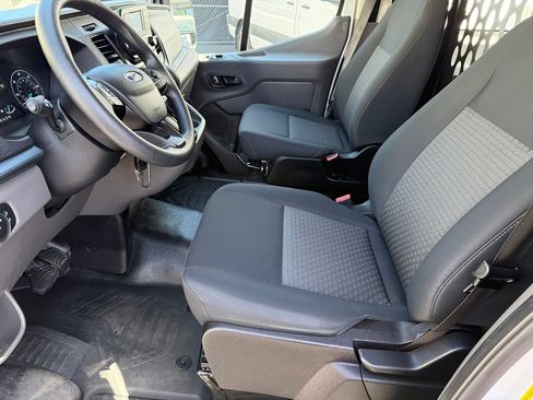 Used 2025 Ford Transit 250 Low Roof w/ Exterior Upgrade Package RWD image 22