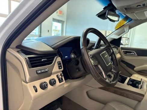Used 2020 GMC Yukon Denali AWD/4WD image 24