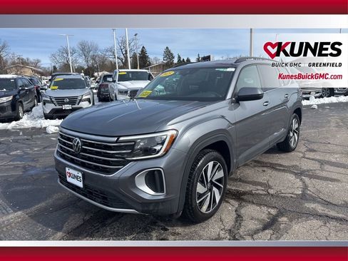 Used 2025 Volkswagen Atlas SE image 10